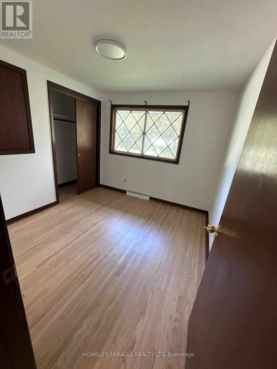 6511 Dorchester Road, Niagara Falls, Ontario  L2G 5T6 - Photo 7 - X13757790