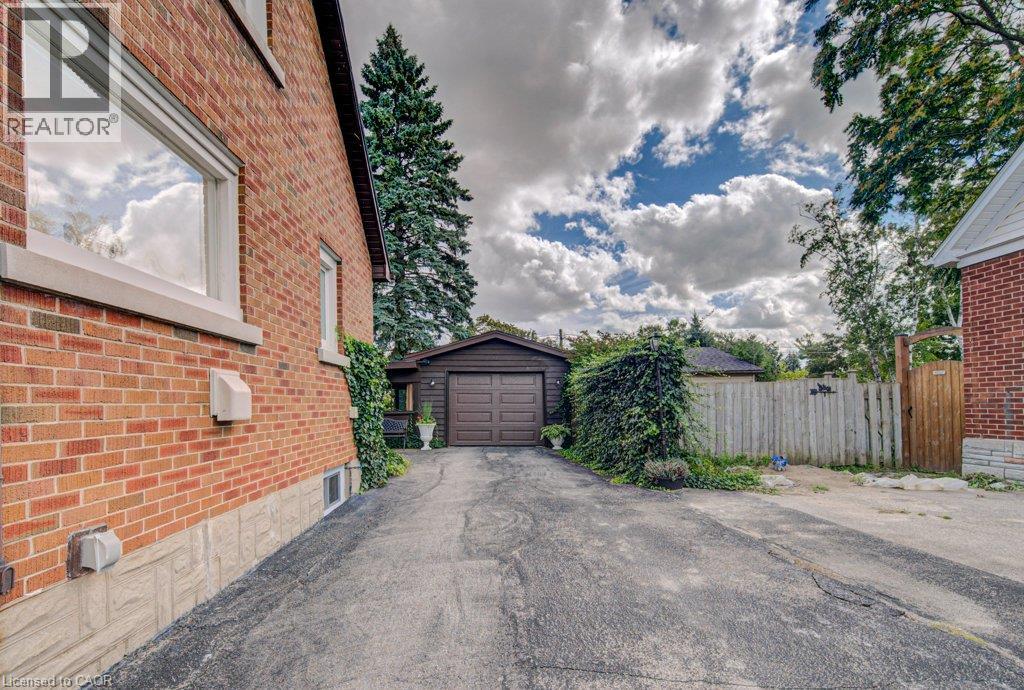 161 E Bridgeport Road E, Waterloo, Ontario  N2J 2K3 - Photo 4 - 40861508