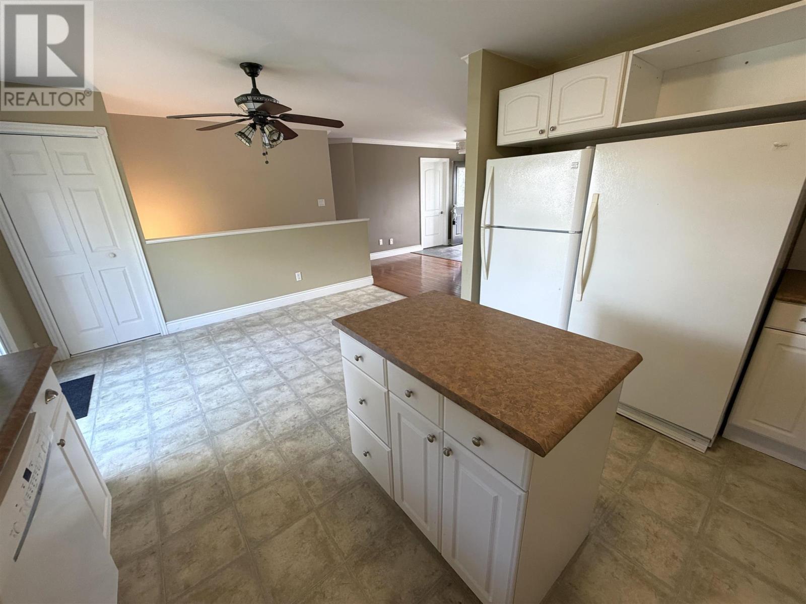 39 Blackwell Rd, Elliot Lake, Ontario  P5A 1G4 - Photo 19 - SM262424