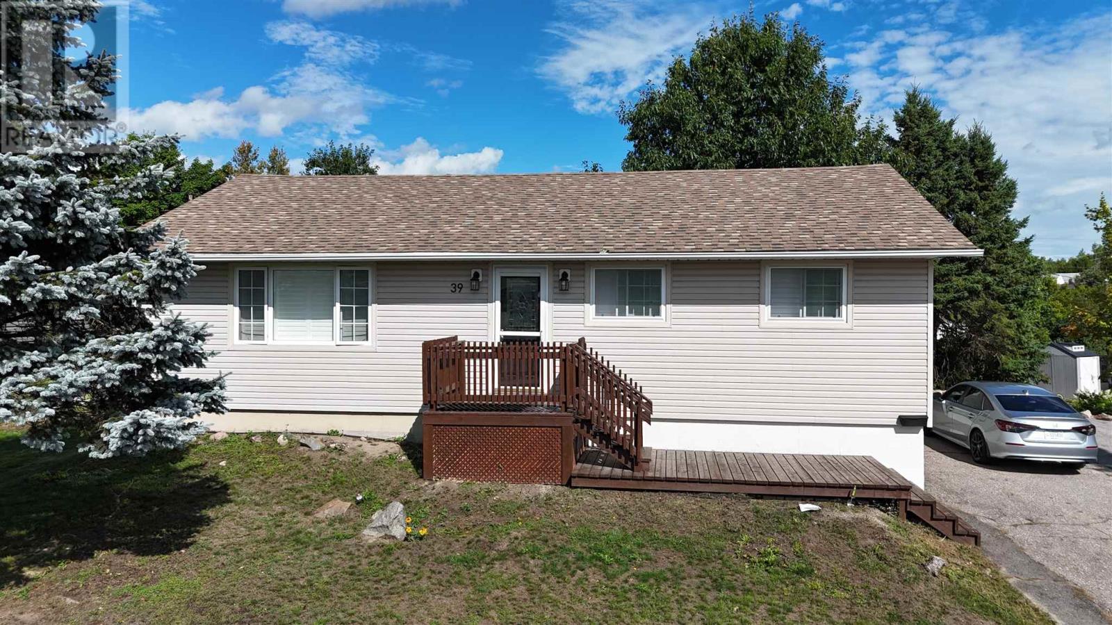 39 Blackwell Rd, Elliot Lake, Ontario  P5A 1G4 - Photo 38 - SM262424