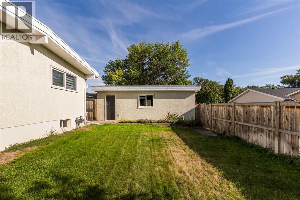 426 Normandy Road S, Lethbridge, Alberta  T1J 3Y1 - Photo 36 - A2343504