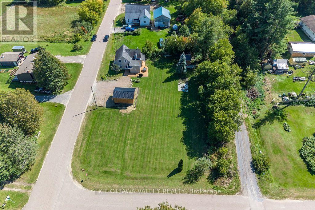 733 Calvin Road, Whitewater Region, Ontario  K0J 1Y0 - Photo 37 - X13776238
