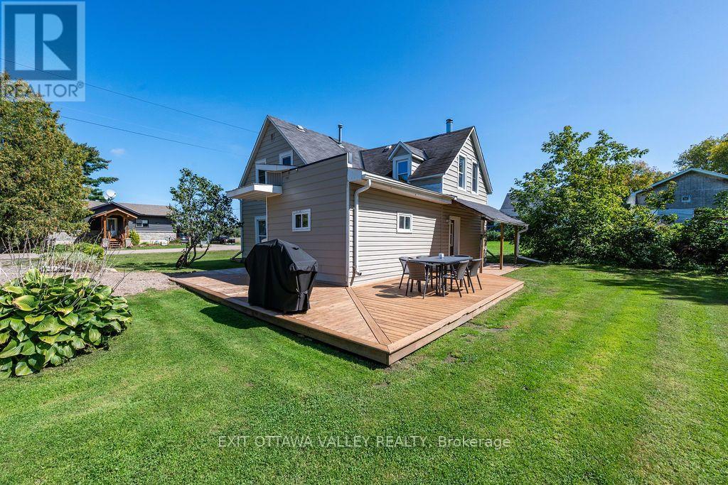 733 Calvin Road, Whitewater Region, Ontario  K0J 1Y0 - Photo 5 - X13776238