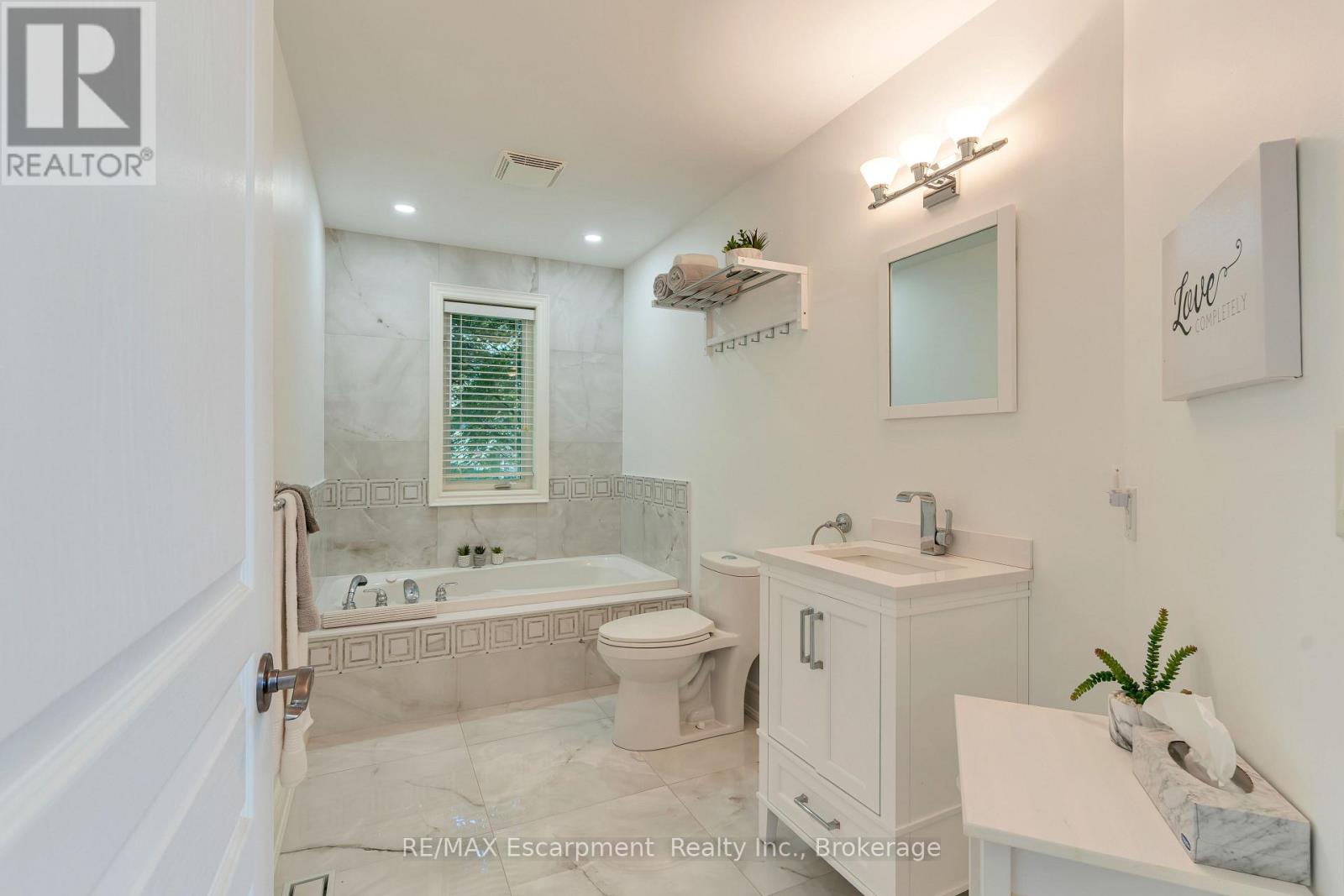 31 Alder Crescent, Pelham, Ontario  L0S 1C0 - Photo 30 - X13774428