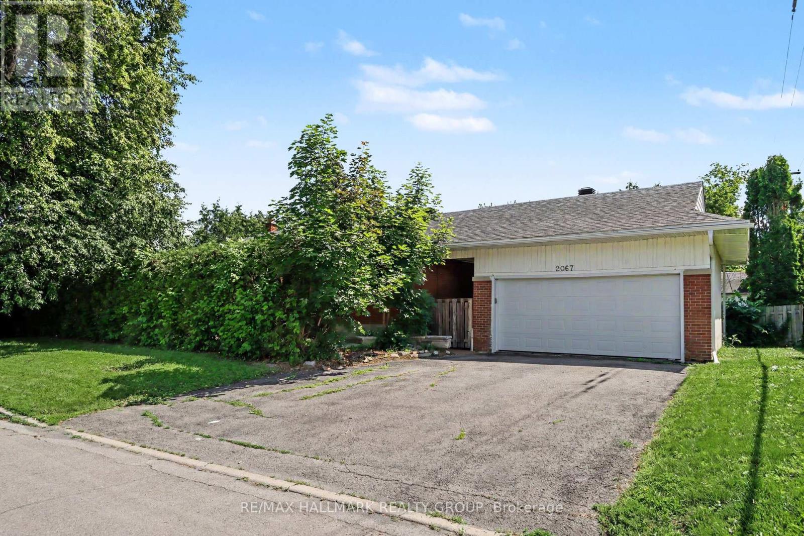 2067 Bangor Street, Ottawa, Ontario  K1G 2X6 - Photo 2 - X13776220