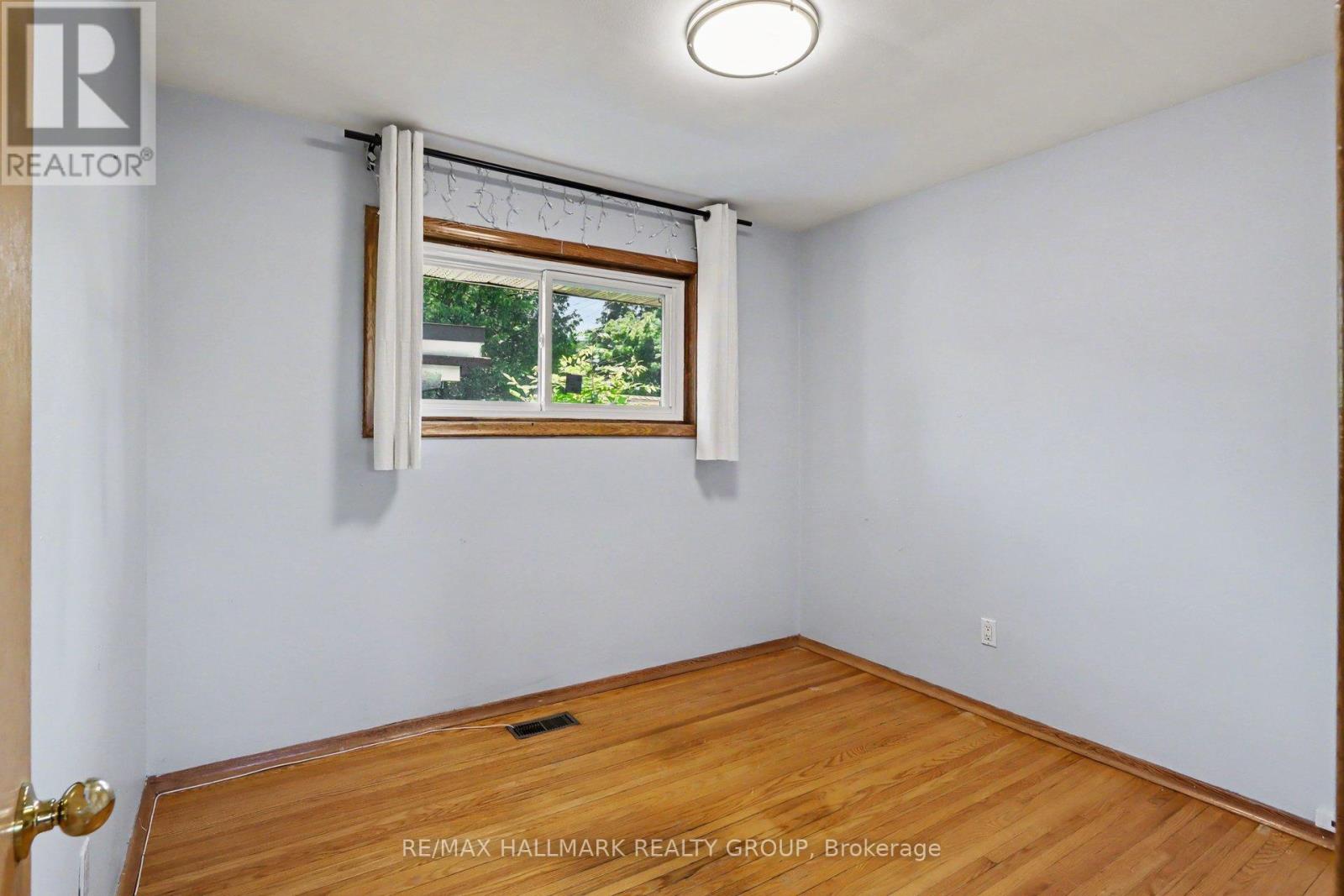 2067 Bangor Street, Ottawa, Ontario  K1G 2X6 - Photo 20 - X13776220