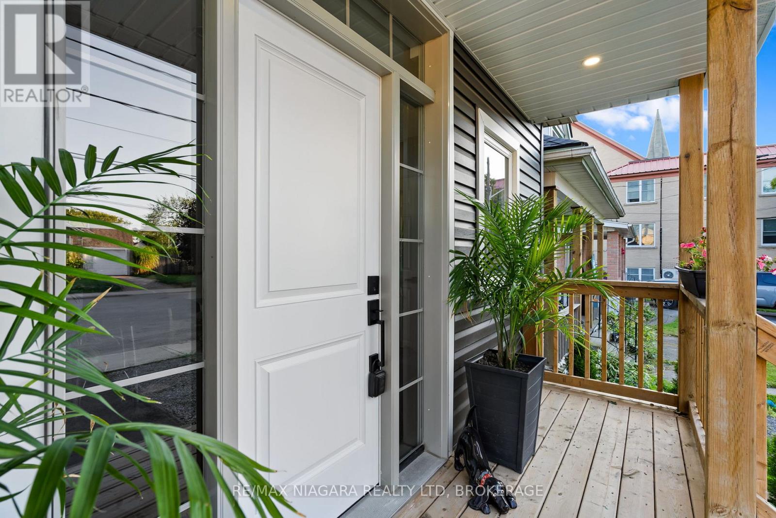5 Cady Street, Welland, Ontario  L3B 4B5 - Photo 3 - X13776186