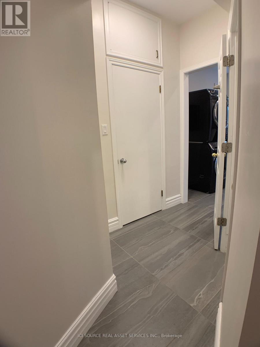 Main Floor - 52 Grove Avenue, Toronto, Ontario  M6J 3B6 - Photo 12 - C13776218