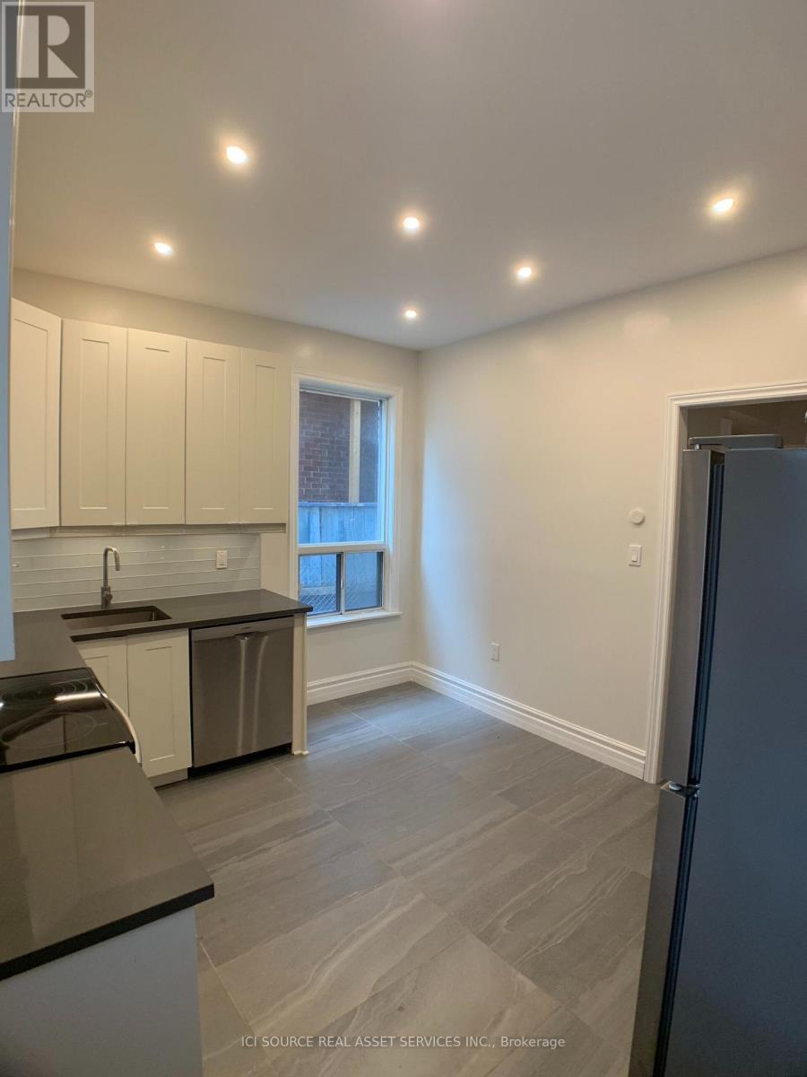 Main Floor - 52 Grove Avenue, Toronto, Ontario  M6J 3B6 - Photo 14 - C13776218