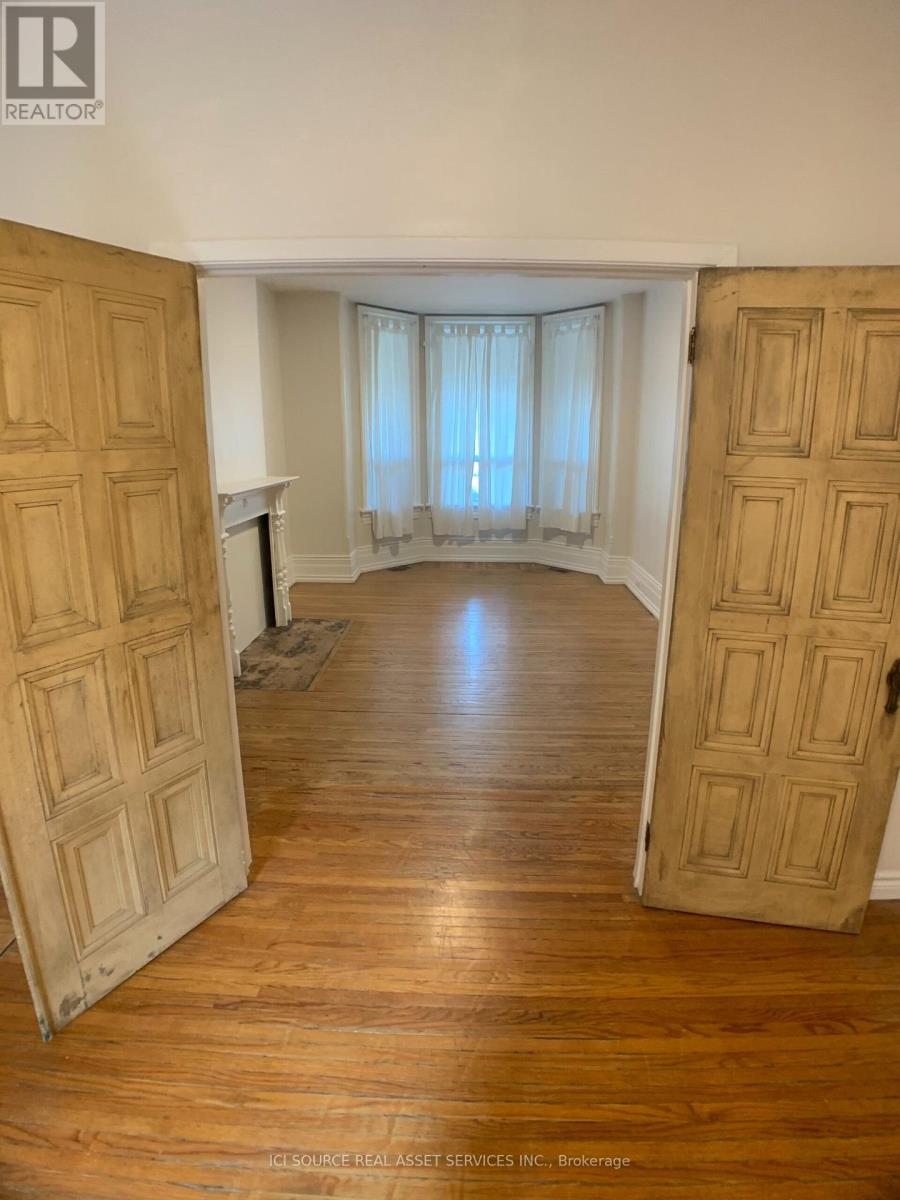 Main Floor - 52 Grove Avenue, Toronto, Ontario  M6J 3B6 - Photo 5 - C13776218