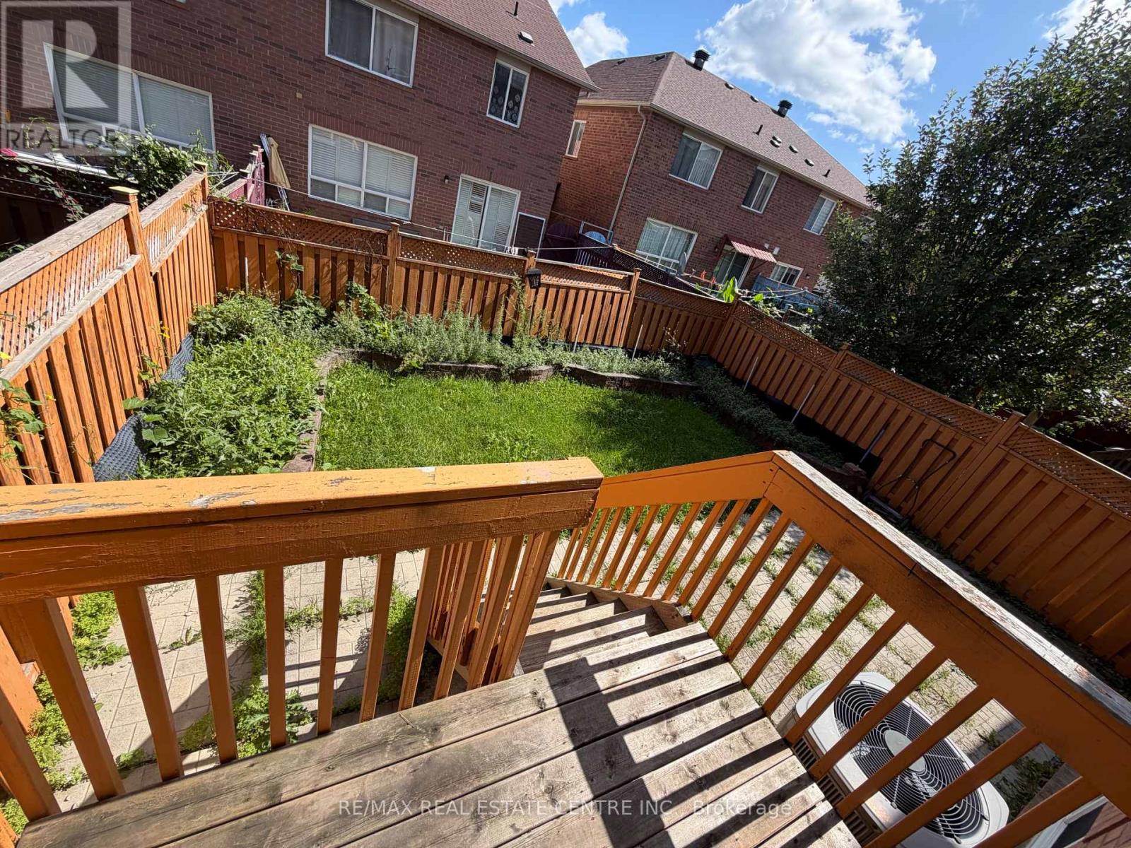 Upper - 17 Millcar Drive, Toronto, Ontario M1B 6J6 - Photo 22 - E13776204