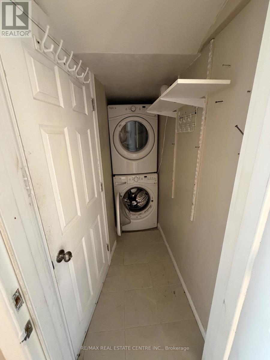 Upper - 17 Millcar Drive, Toronto, Ontario M1B 6J6 - Photo 23 - E13776204