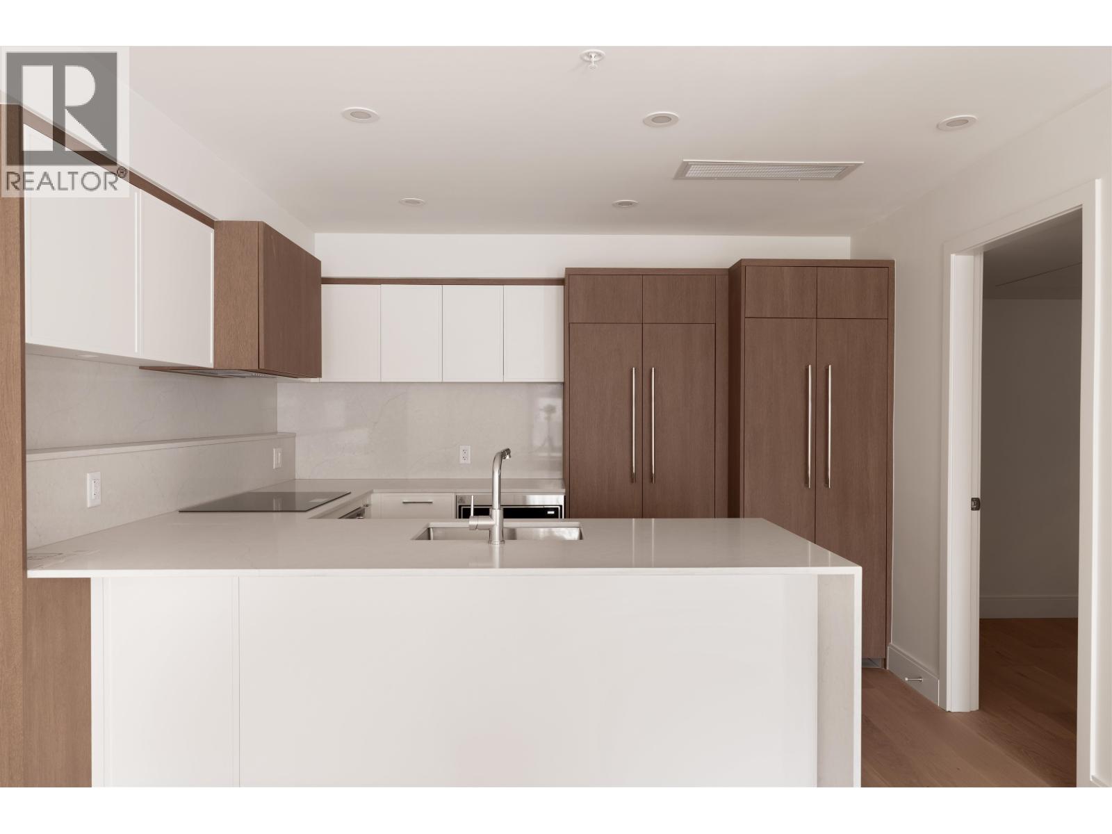 152 408 W 45th Avenue, Vancouver, British Columbia  V5Y 0P6 - Photo 3 - R3164688