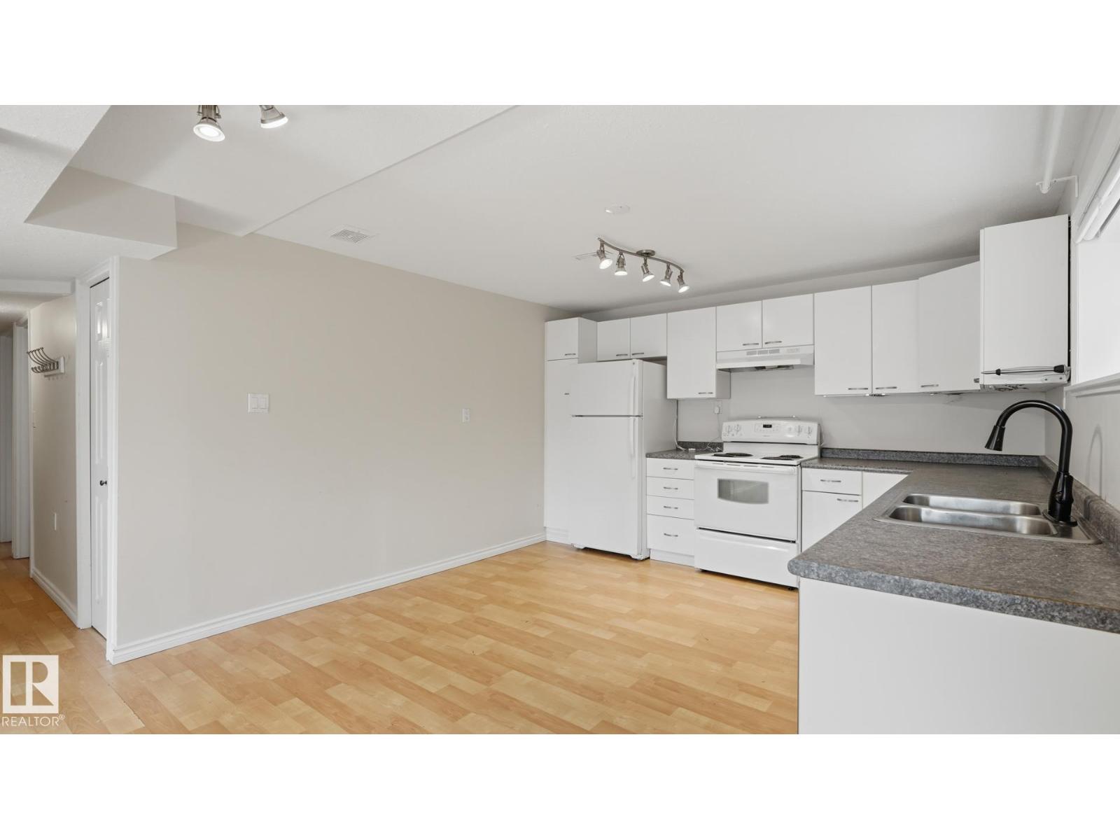 12208 146 Av NW, Edmonton, Alberta  T5X 4X6 - Photo 20 - E4508199