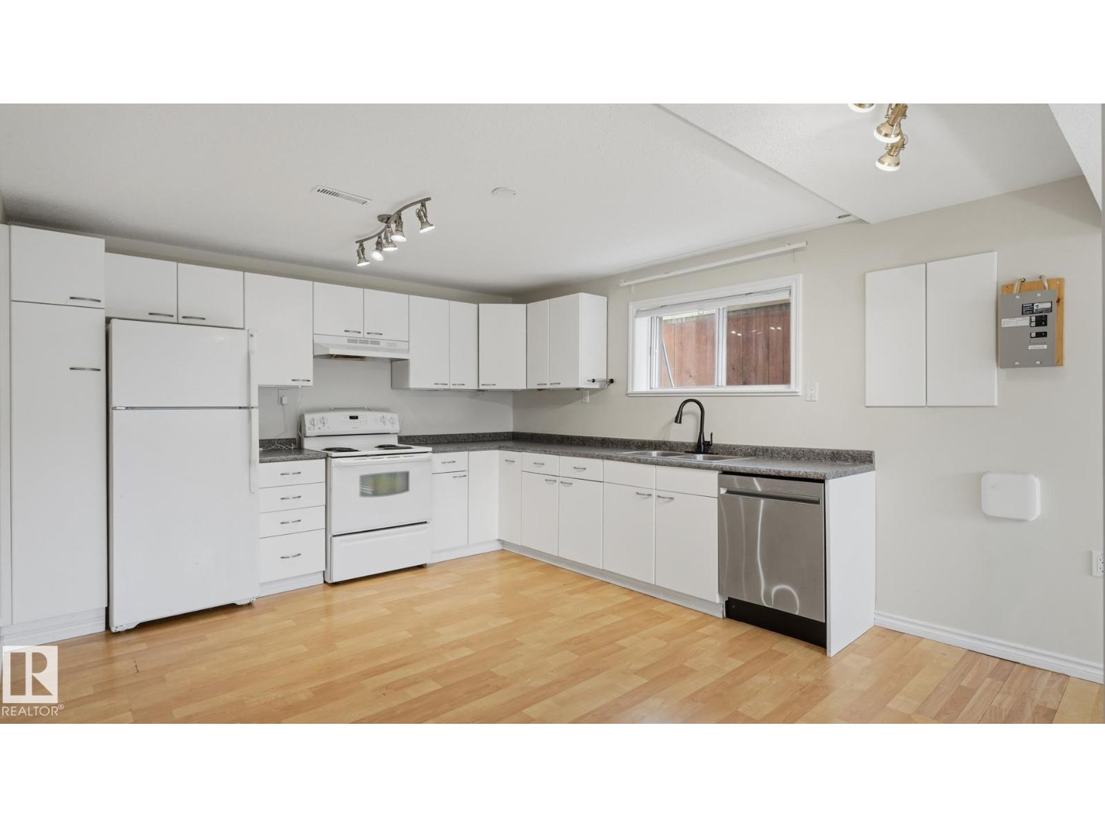 12208 146 Av NW, Edmonton, Alberta  T5X 4X6 - Photo 18 - E4508199