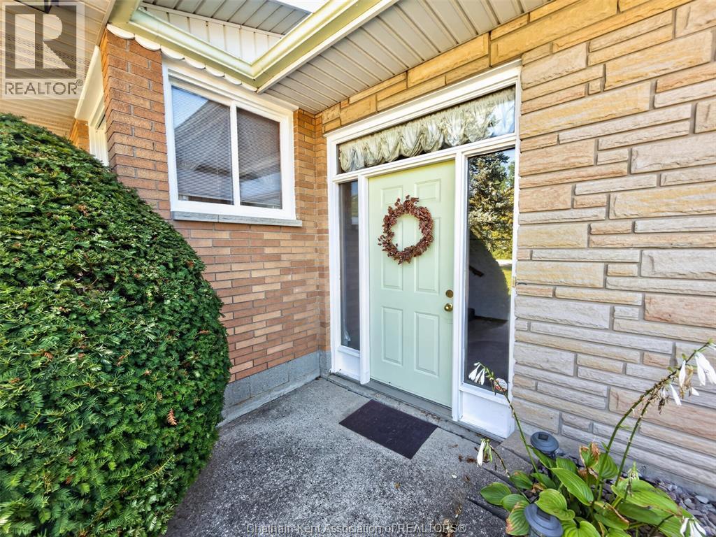 107 Indian Creek Road East, Chatham, Ontario  N7M 5J6 - Photo 5 - 26022251