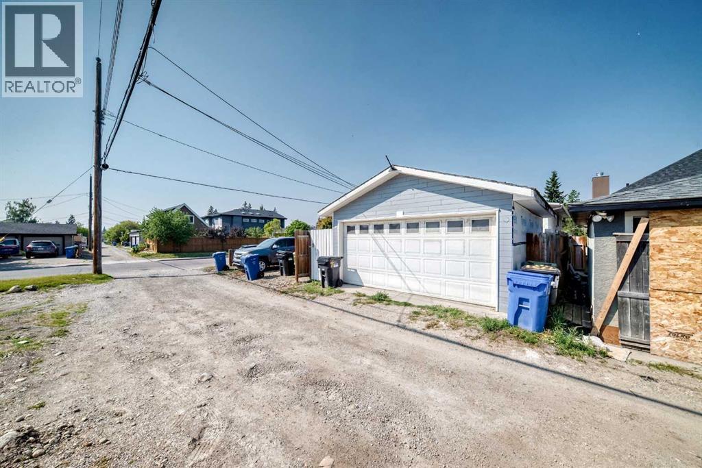 7731 47 Avenue Nw, Calgary, Alberta  T3B 1Y9 - Photo 40 - A2343571