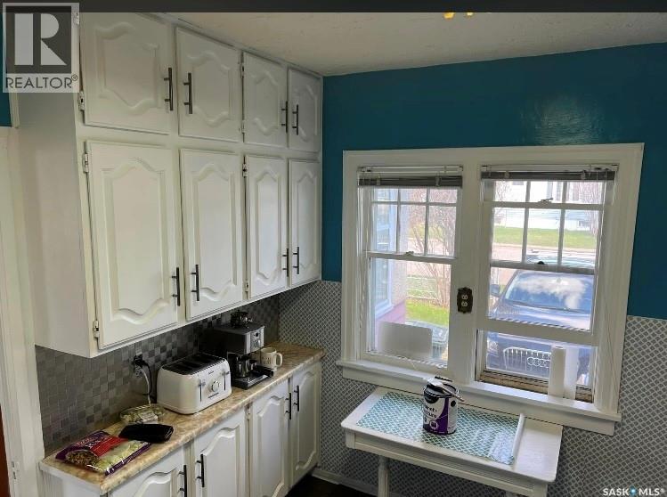 357 12th Street E, Prince Albert, Saskatchewan  S6V 1C2 - Photo 4 - SK048253