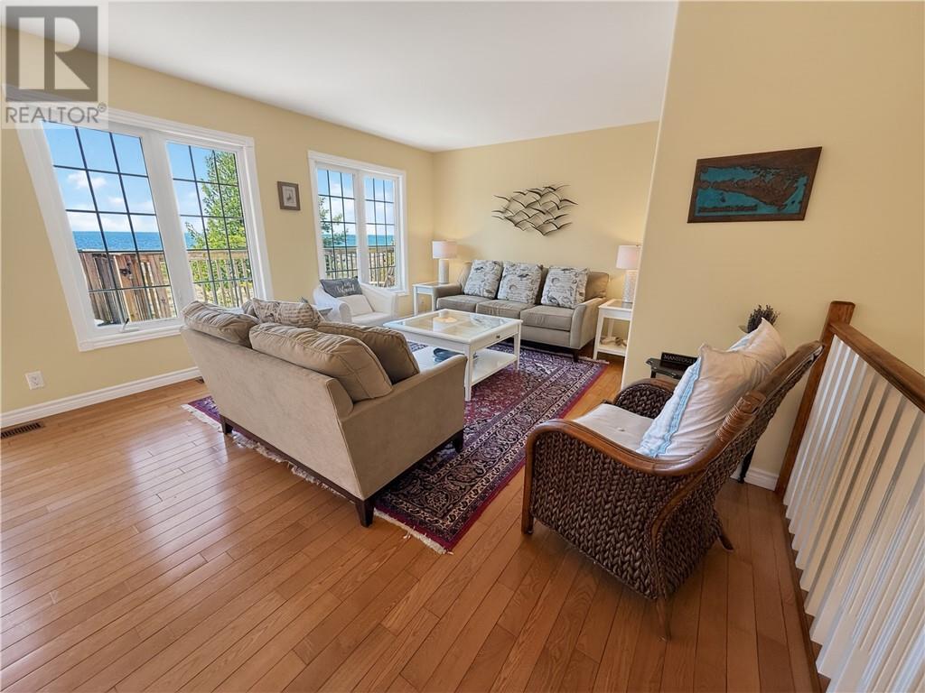 619 Lake Huron Drive, Spring  Bay, Ontario  P0P 2B0 - Photo 16 - 2127018