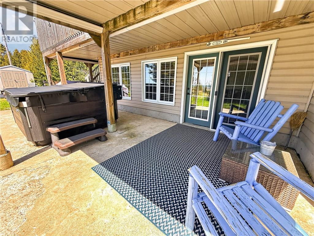 619 Lake Huron Drive, Spring  Bay, Ontario  P0P 2B0 - Photo 42 - 2127018