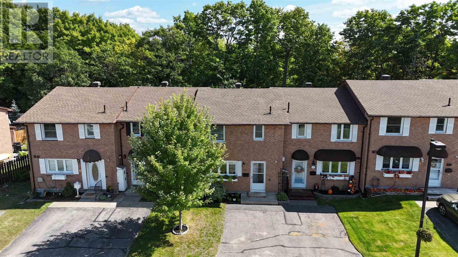 40 Frame Cres, Elliot Lake, Ontario  P5A 2S5 - Photo 2 - SM262515