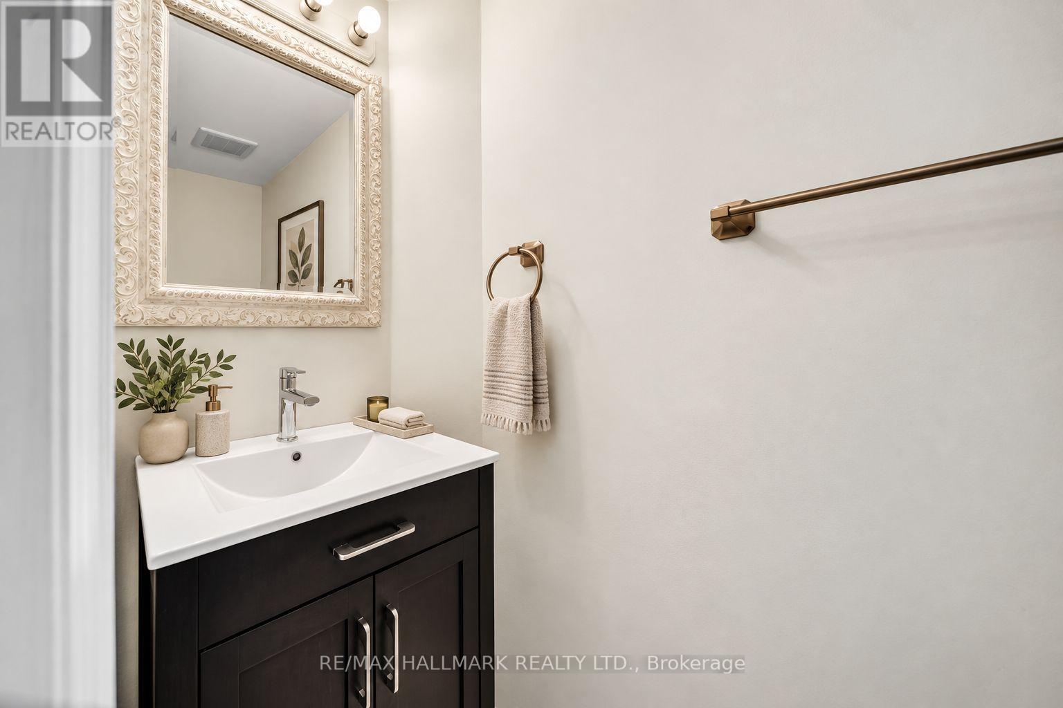 872 Hilton Boulevard, Newmarket, Ontario  L3X 2H8 - Photo 11 - N13662768
