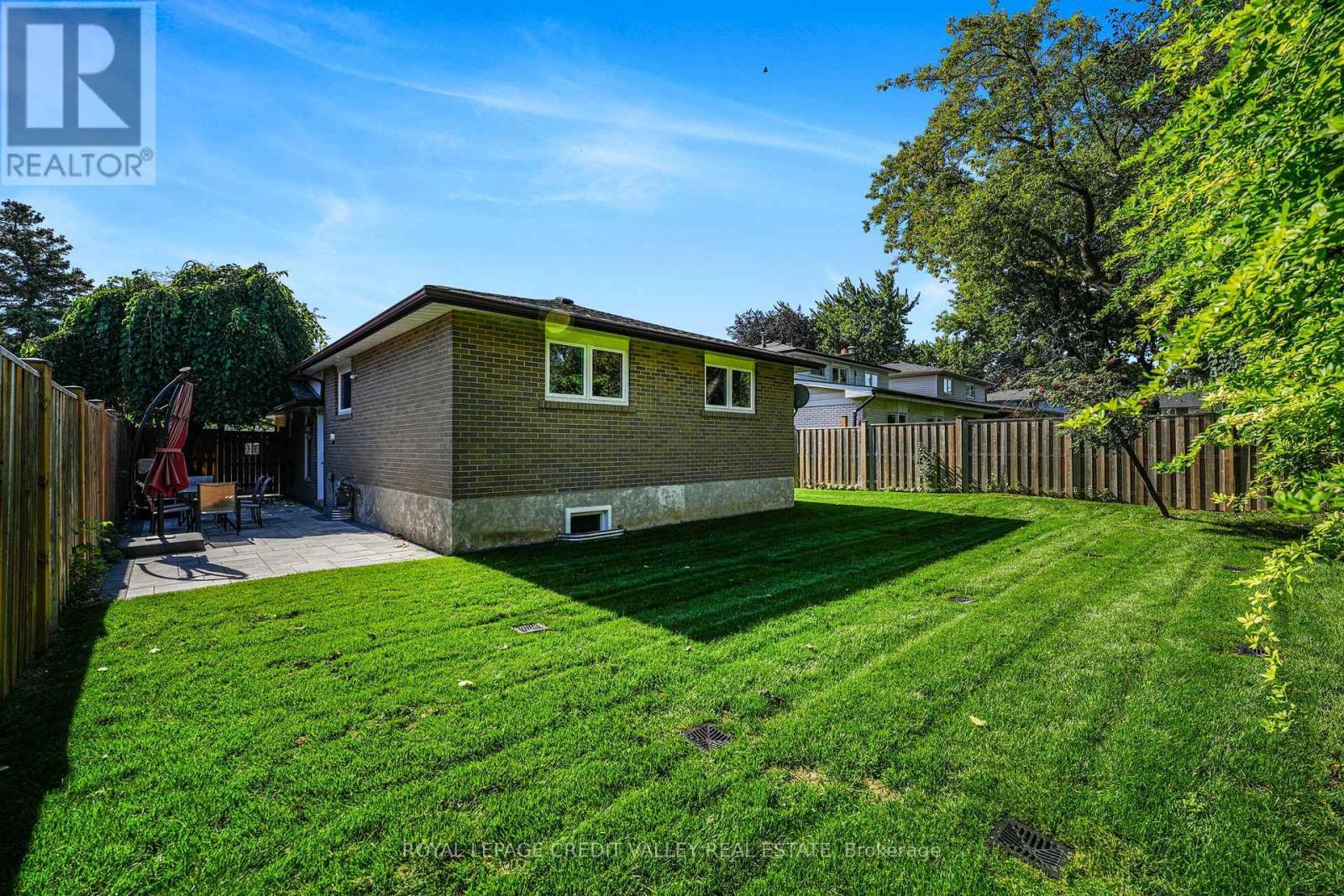 16 Lockton Crescent, Brampton, Ontario  L6W 1C3 - Photo 42 - W13774560