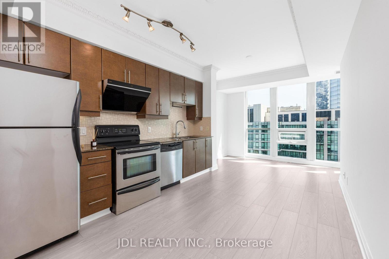 4006 - 16 Harbour Street, Toronto, Ontario M5J 2Z7 - Photo 11 - C13776266