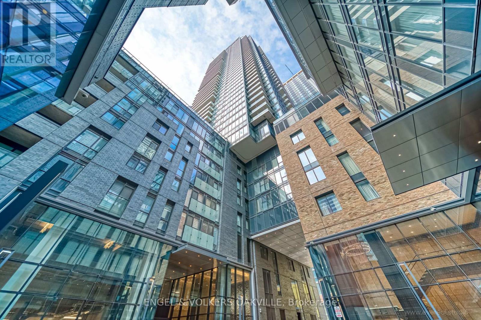 2602 - 115 BLUE JAYS WAY, Toronto, Ontario
