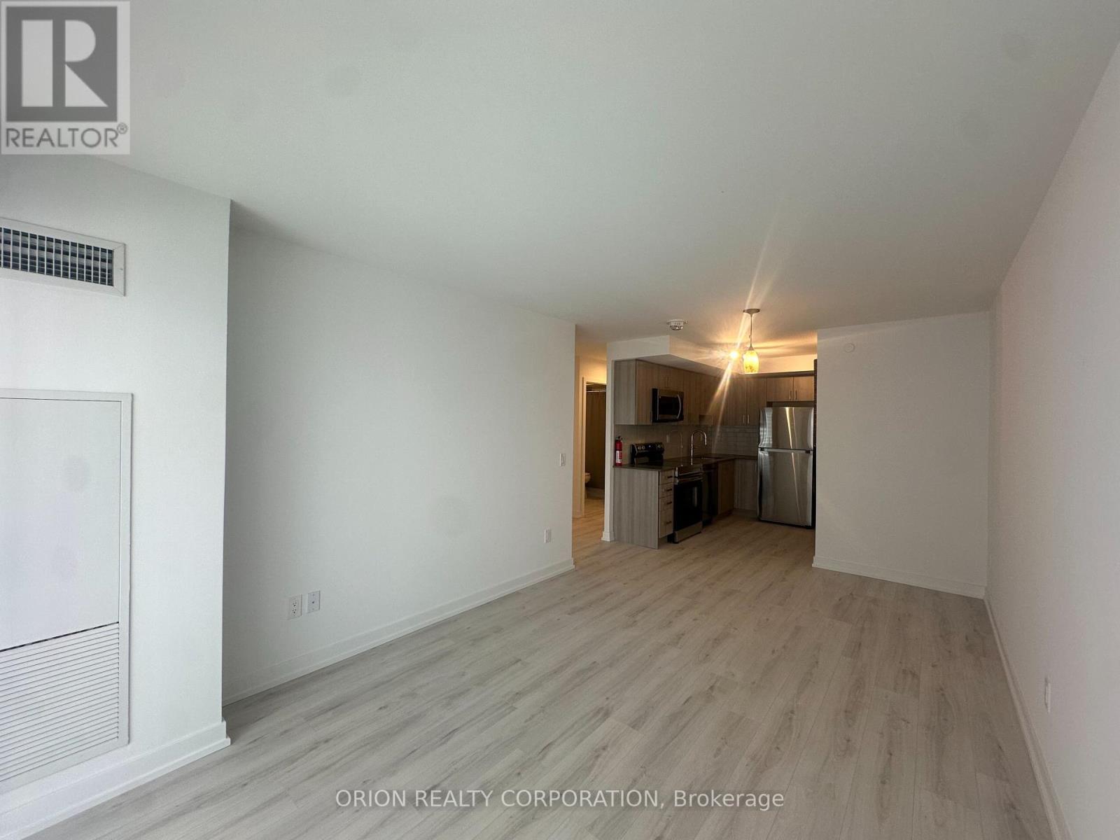 1606 - 1435 Celebration Drive, Pickering, Ontario  L1W 0C4 - Photo 13 - E13776342