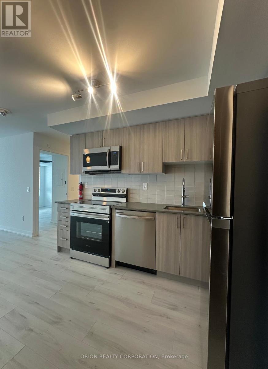 1606 - 1435 Celebration Drive, Pickering, Ontario  L1W 0C4 - Photo 2 - E13776342