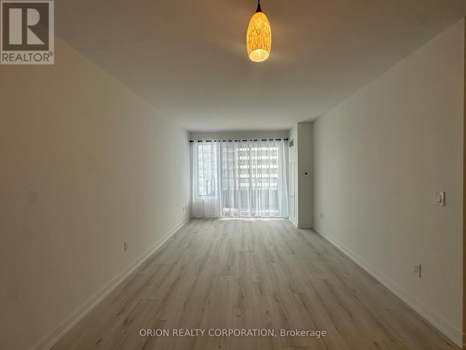 1606 - 1435 Celebration Drive, Pickering, Ontario  L1W 0C4 - Photo 8 - E13776342