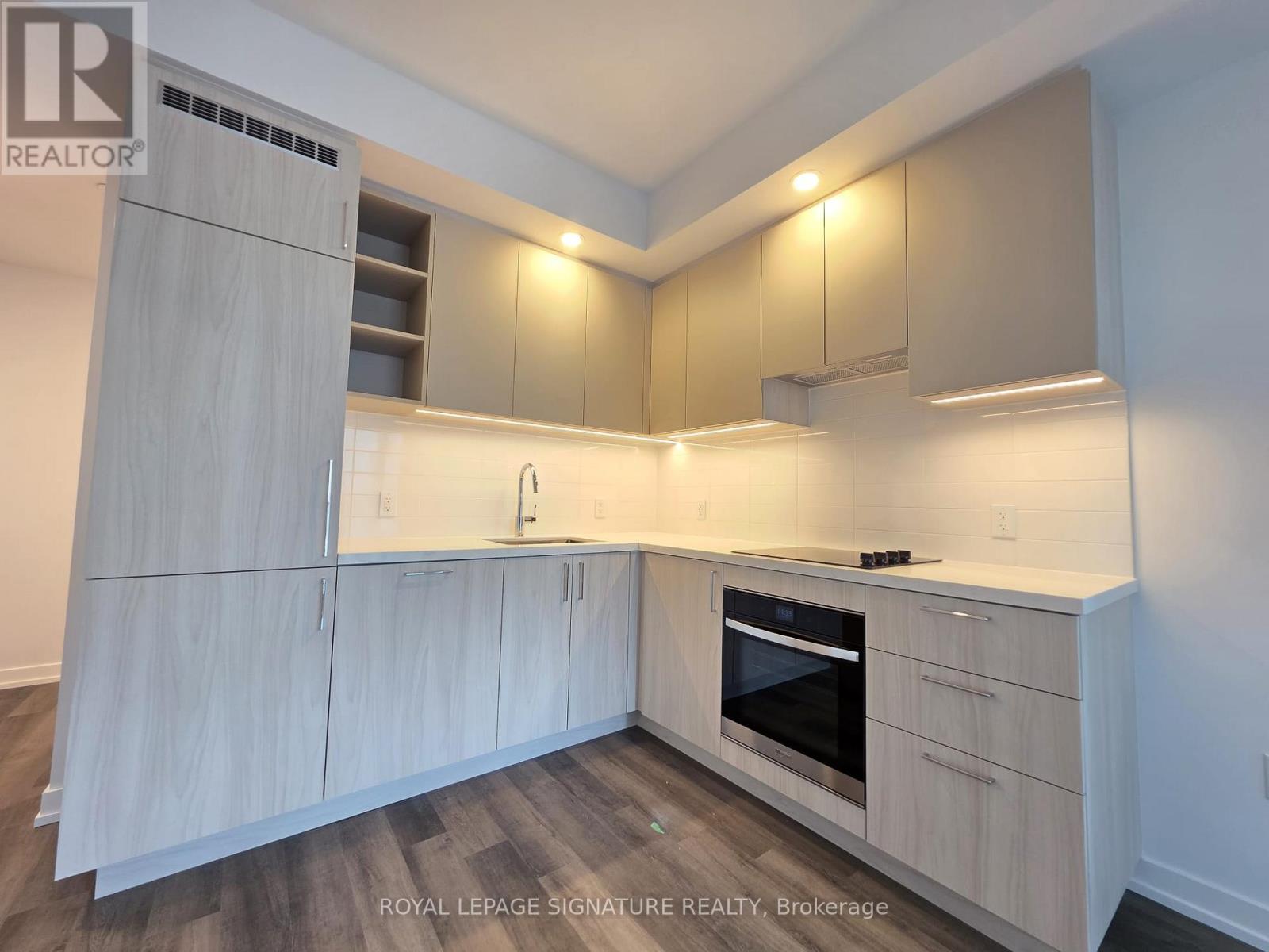 2106 - 21 MEADOWDALE ROAD, Vaughan, Ontario