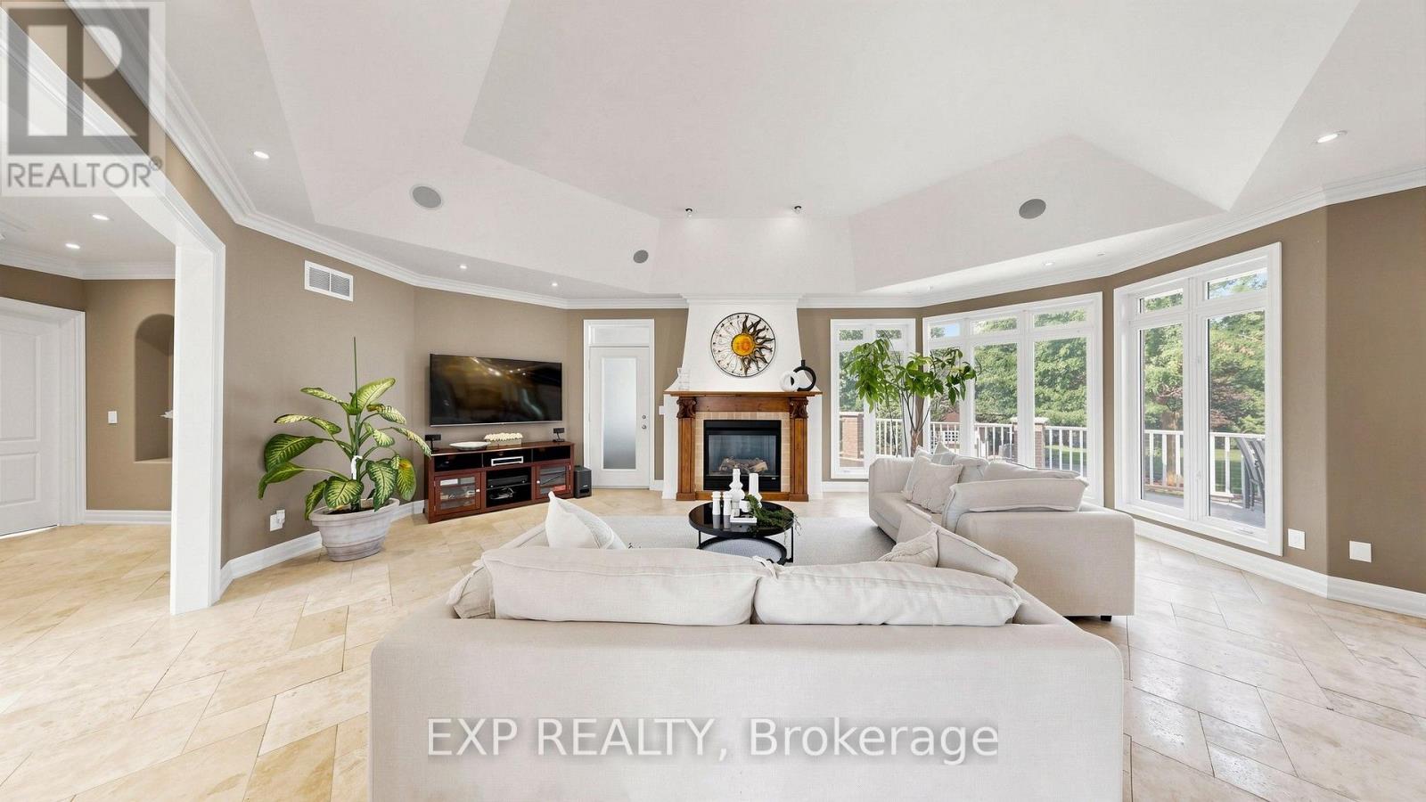 36 Maplehyrn Avenue, East Gwillimbury, Ontario L0G 1V0 - Photo 10 - N13776354