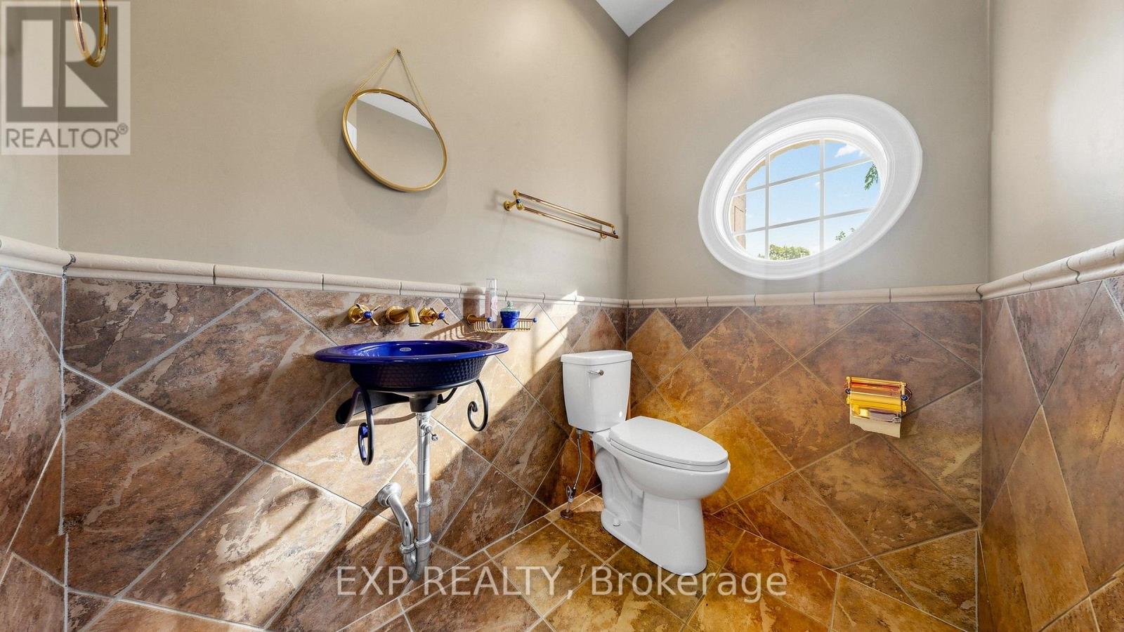 36 Maplehyrn Avenue, East Gwillimbury, Ontario L0G 1V0 - Photo 18 - N13776354