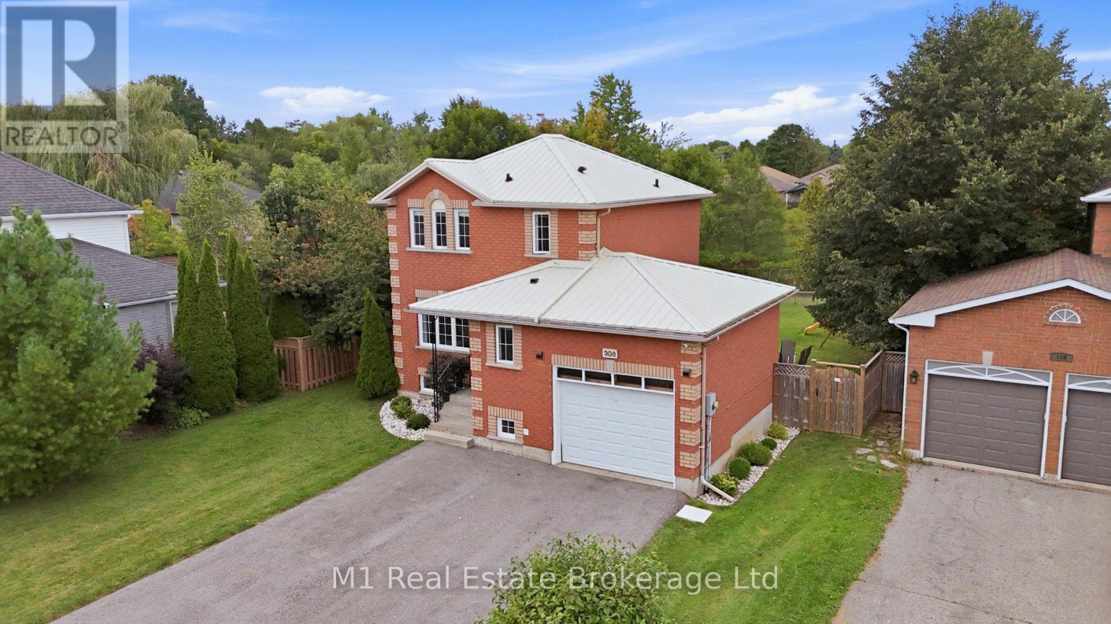 308 Daniel Crescent, Centre Wellington, Ontario  N0B 1S0 - Photo 2 - X13776264