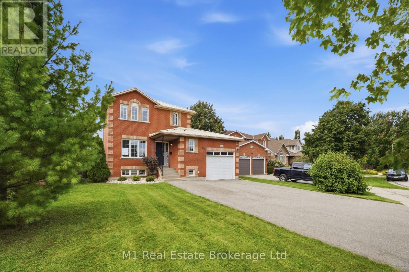 308 Daniel Crescent, Centre Wellington, Ontario  N0B 1S0 - Photo 3 - X13776264