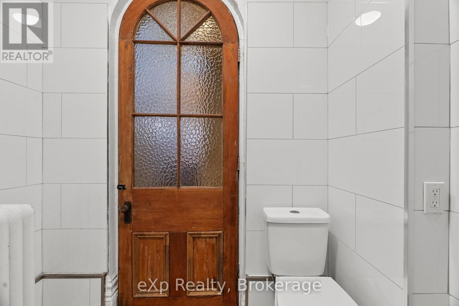 4 - 111 Church Street, Stratford, Ontario  N5A 2R3 - Photo 8 - X13776320