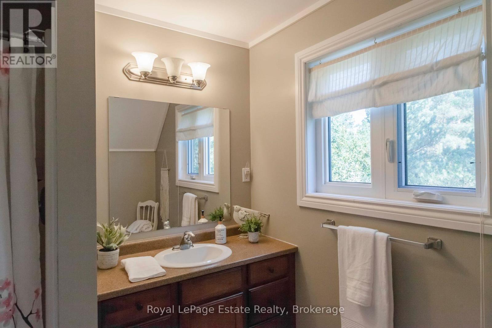 635 Sixth Street N, South Bruce Peninsula, Ontario  N0H 2G0 - Photo 36 - X13776328