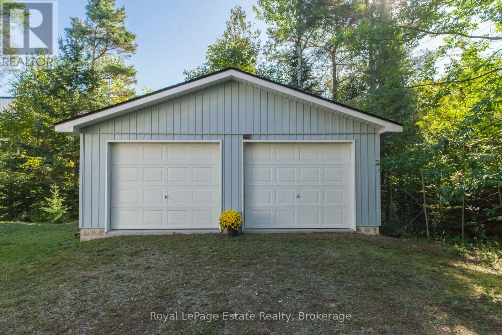 635 Sixth Street N, South Bruce Peninsula, Ontario  N0H 2G0 - Photo 46 - X13776328