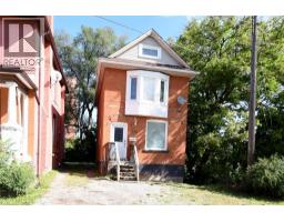734 KING Street W, Hamilton, Ontario