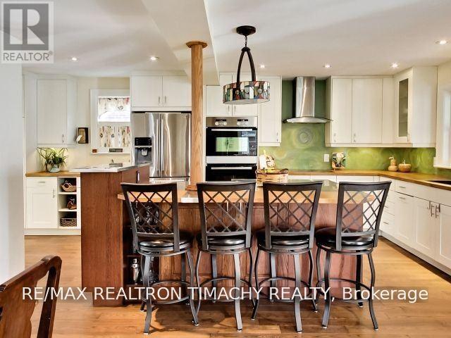61 Thirty Seventh Street, Toronto, Ontario  M8W 3L7 - Photo 10 - W13776262