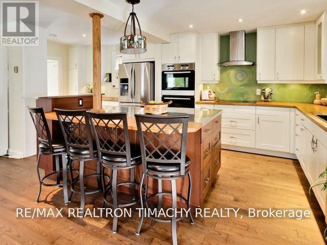 61 Thirty Seventh Street, Toronto, Ontario  M8W 3L7 - Photo 11 - W13776262