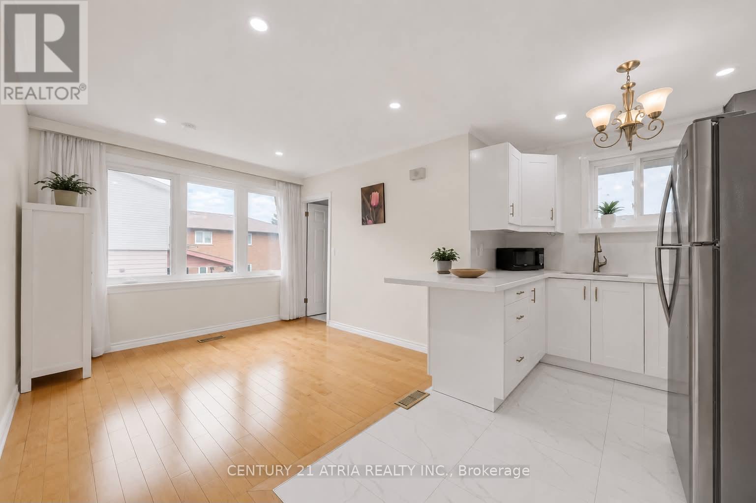 110 Harding Avenue, Toronto, Ontario  M6M 3A6 - Photo 14 - W13776282