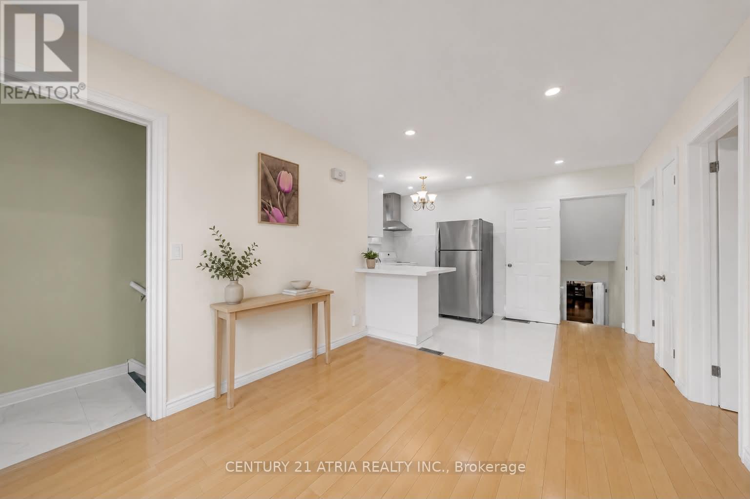 110 Harding Avenue, Toronto, Ontario  M6M 3A6 - Photo 15 - W13776282