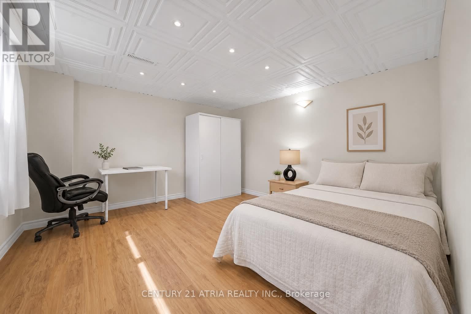 110 Harding Avenue, Toronto, Ontario  M6M 3A6 - Photo 24 - W13776282