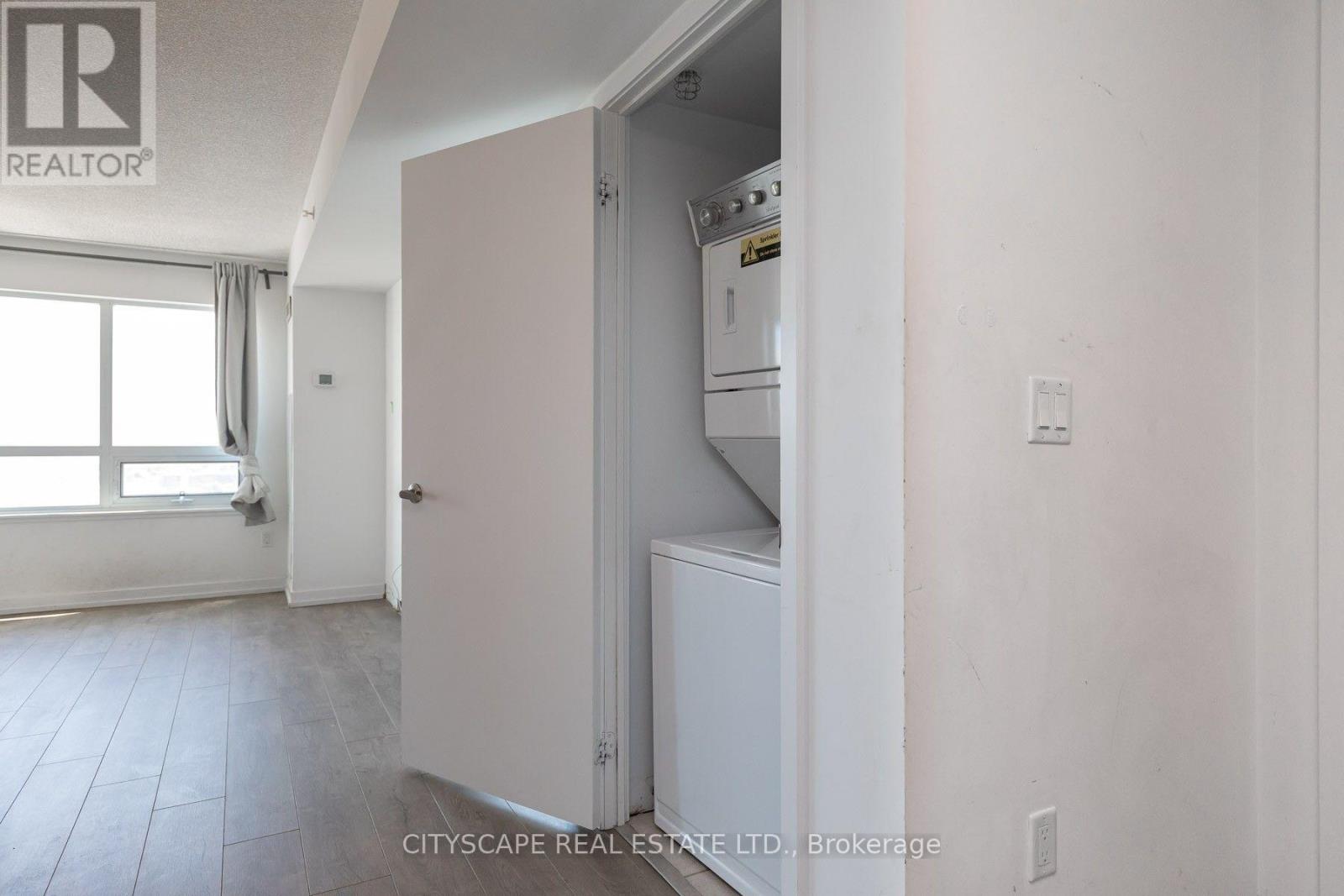 2304 - 1410 Dupont Street, Toronto, Ontario  M6H 2B1 - Photo 12 - W13776288