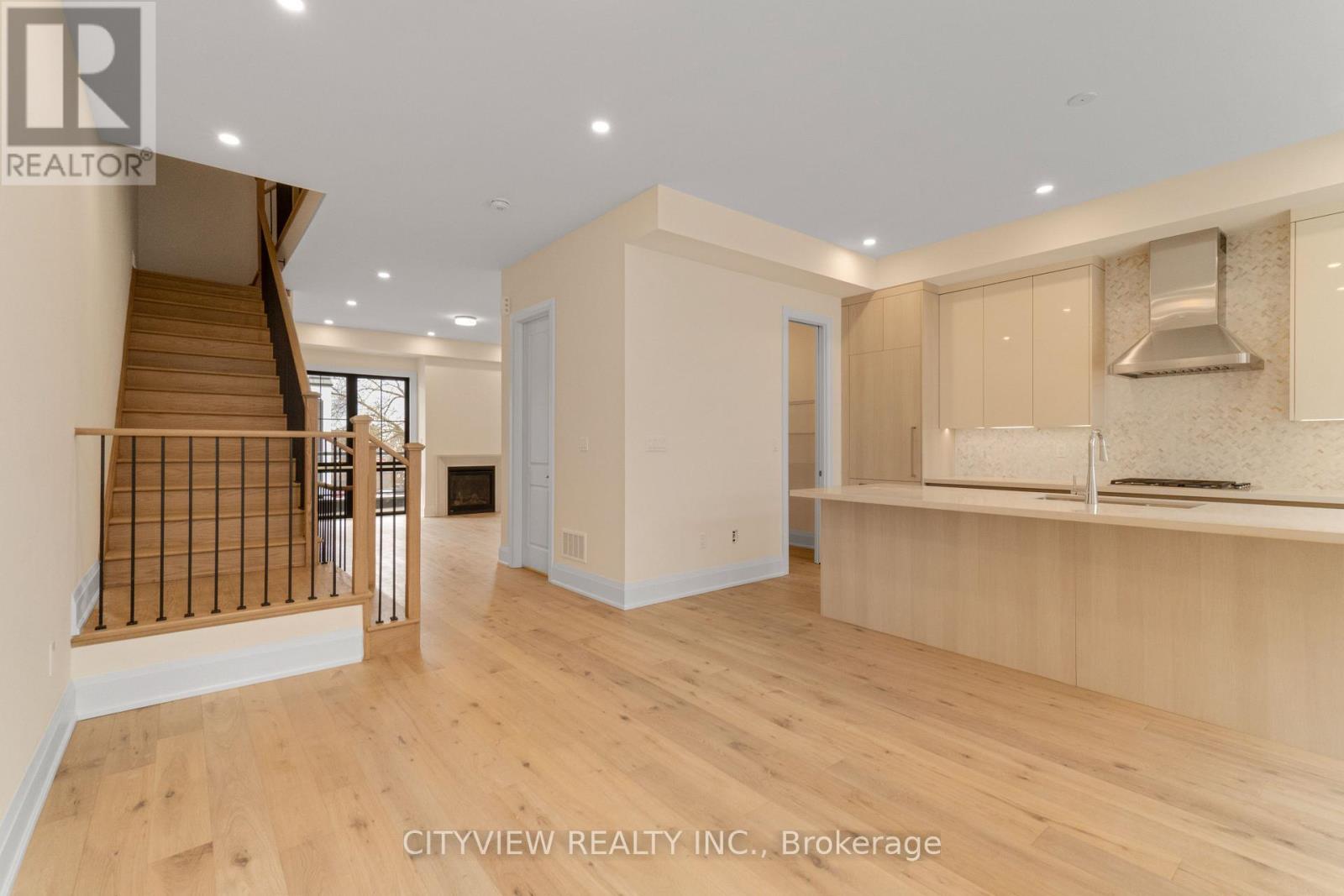 2284 Sovereign Street, Oakville, Ontario  L6L 1L6 - Photo 22 - W13776322