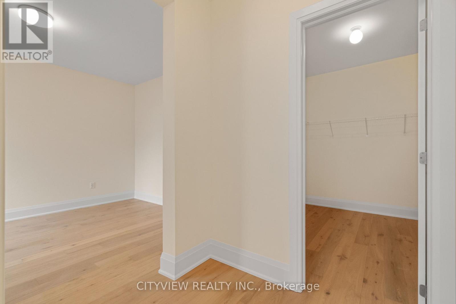 2284 Sovereign Street, Oakville, Ontario  L6L 1L6 - Photo 29 - W13776322