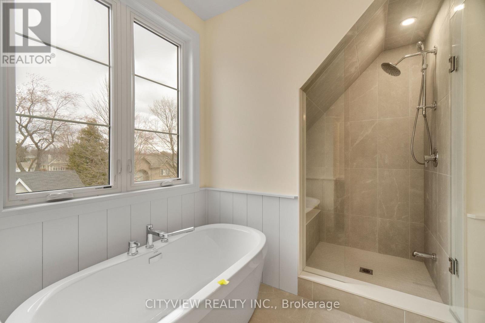 2284 Sovereign Street, Oakville, Ontario  L6L 1L6 - Photo 31 - W13776322